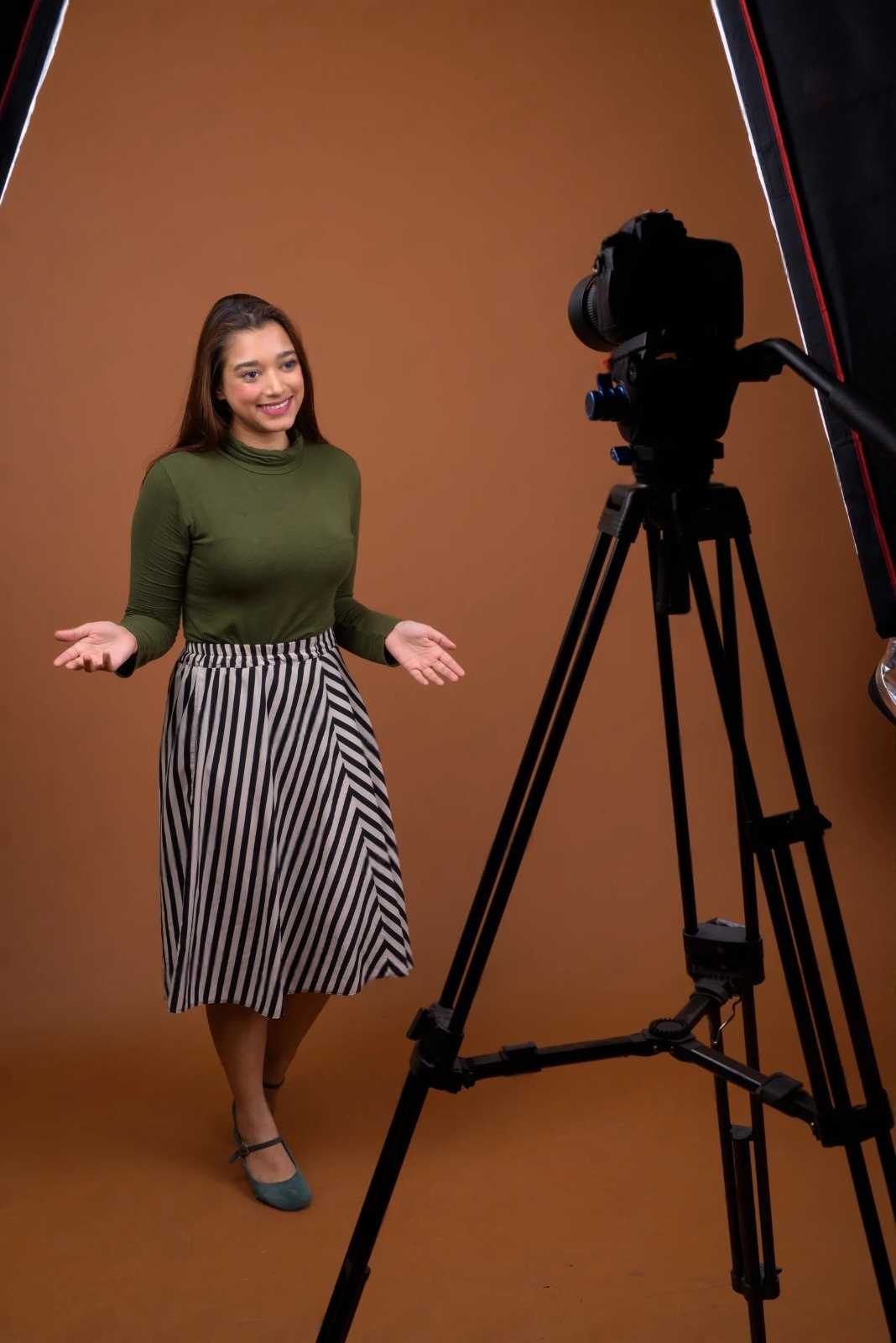 Delivering news and stories with professionalism, energy, and audience connection.